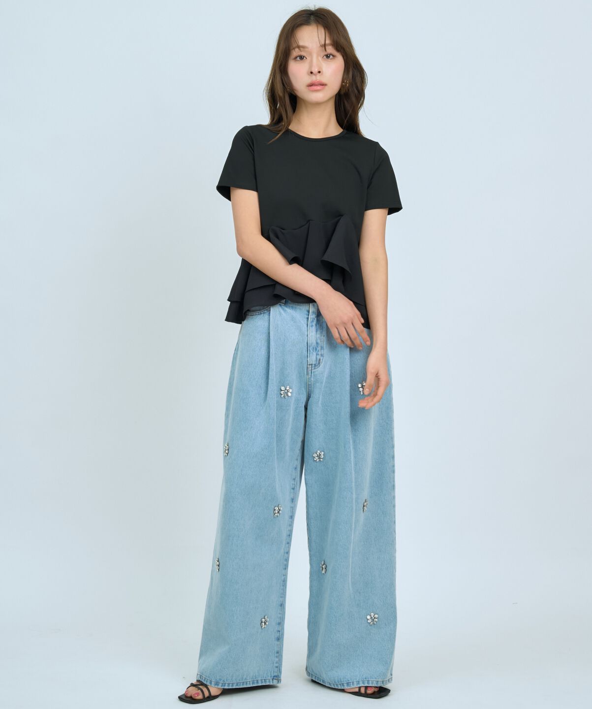 アンドクチュール「ビジュータックデニムパンツ」|デニム|サックス