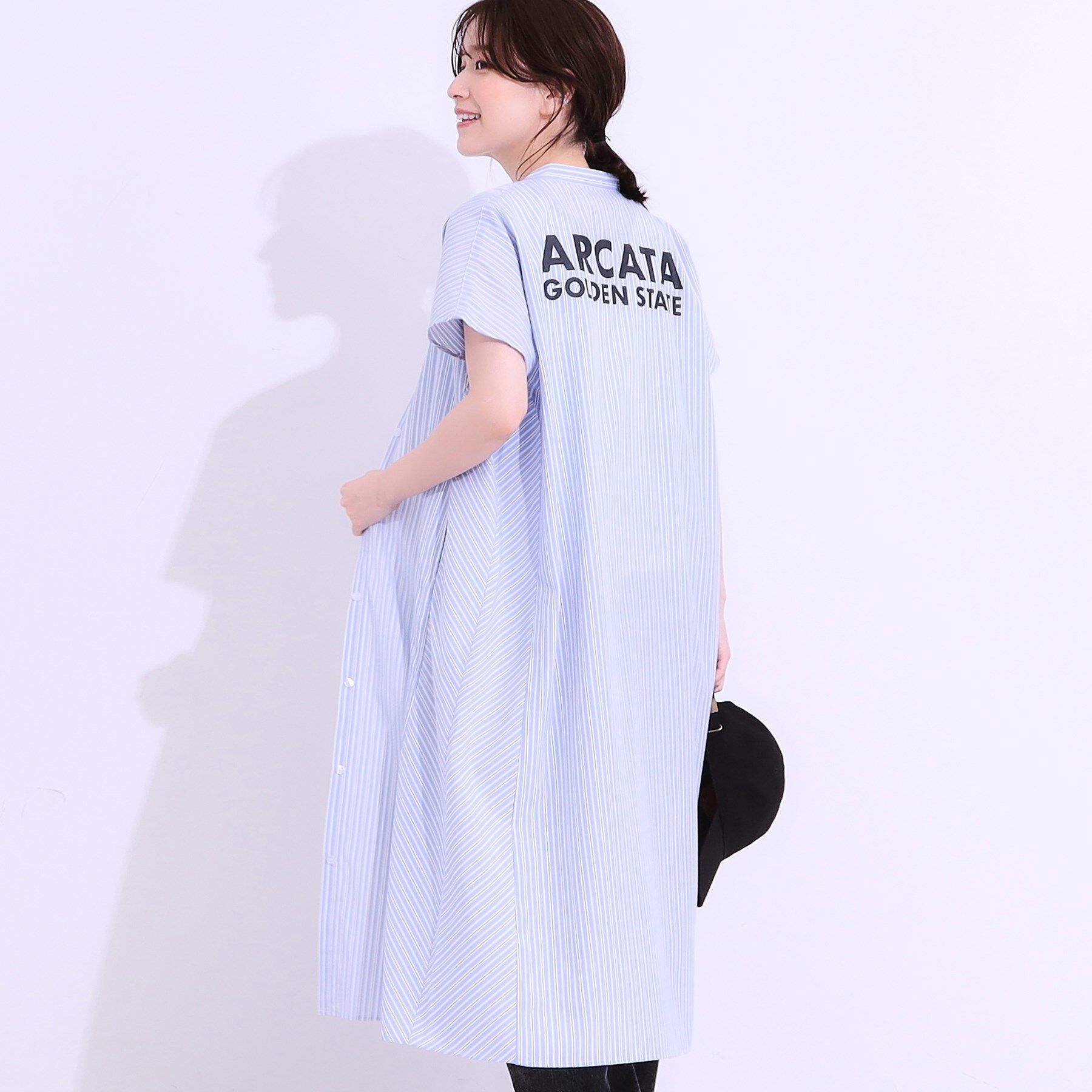 SHOO･LA･RUE「バックロゴが目を惹く ストライプシャツワンピース」|ワンピース|サックスブルー(39