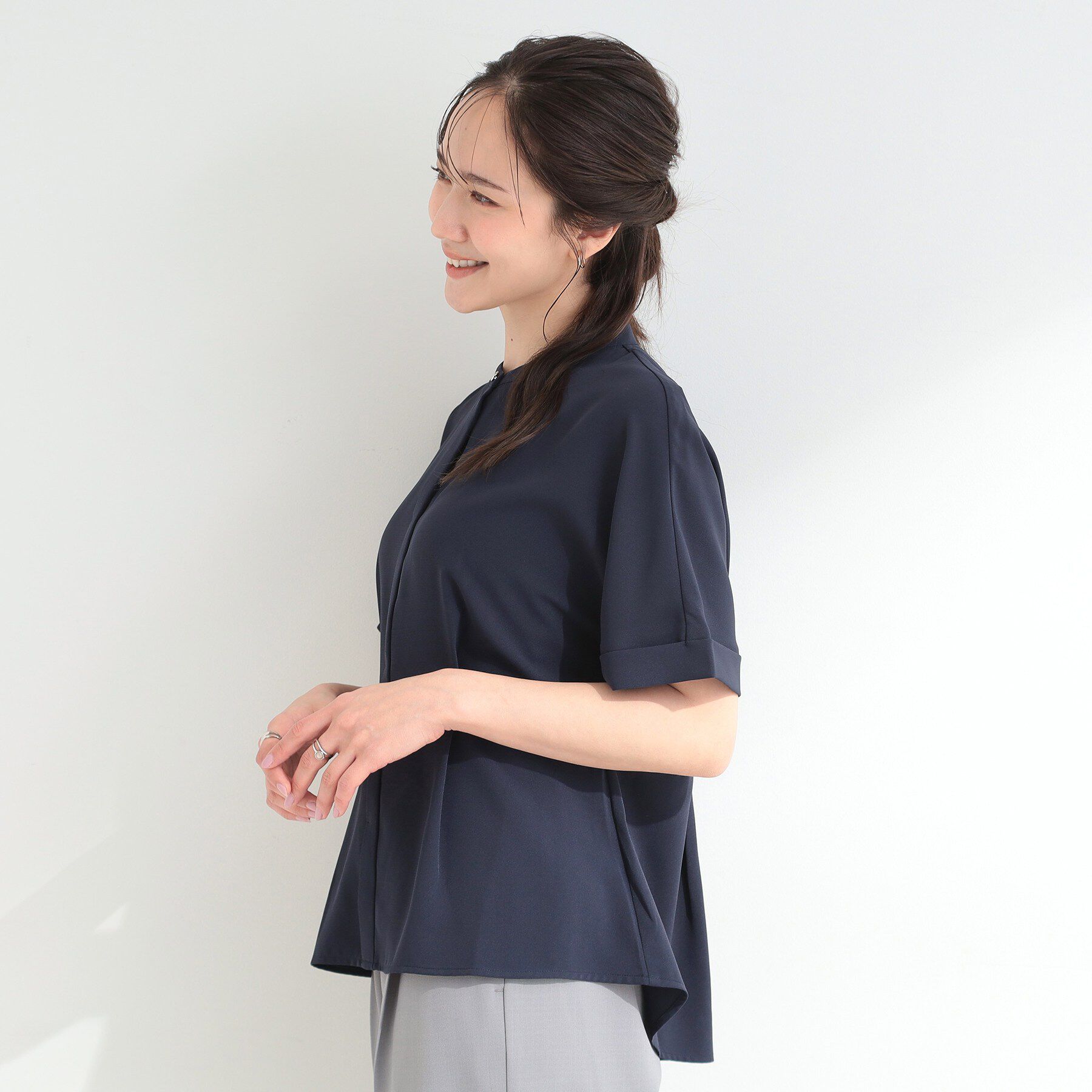SHOO･LA･RUE「【ひんやり/UV/通勤】洗濯後しわになりにくい ウエストタック ペプラムブラウス」|シャツ・ブラウス|