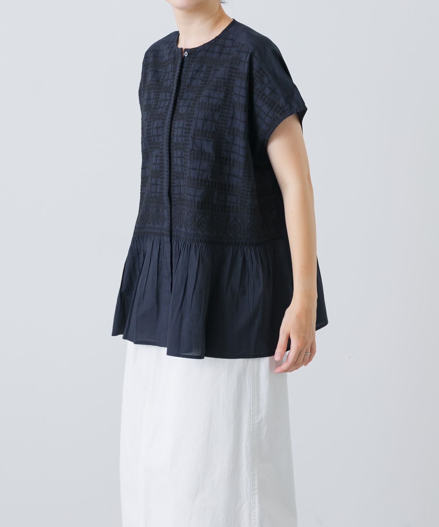 かぐれ「フロント刺繍フレンチブラウス」|シャツ・ブラウス|