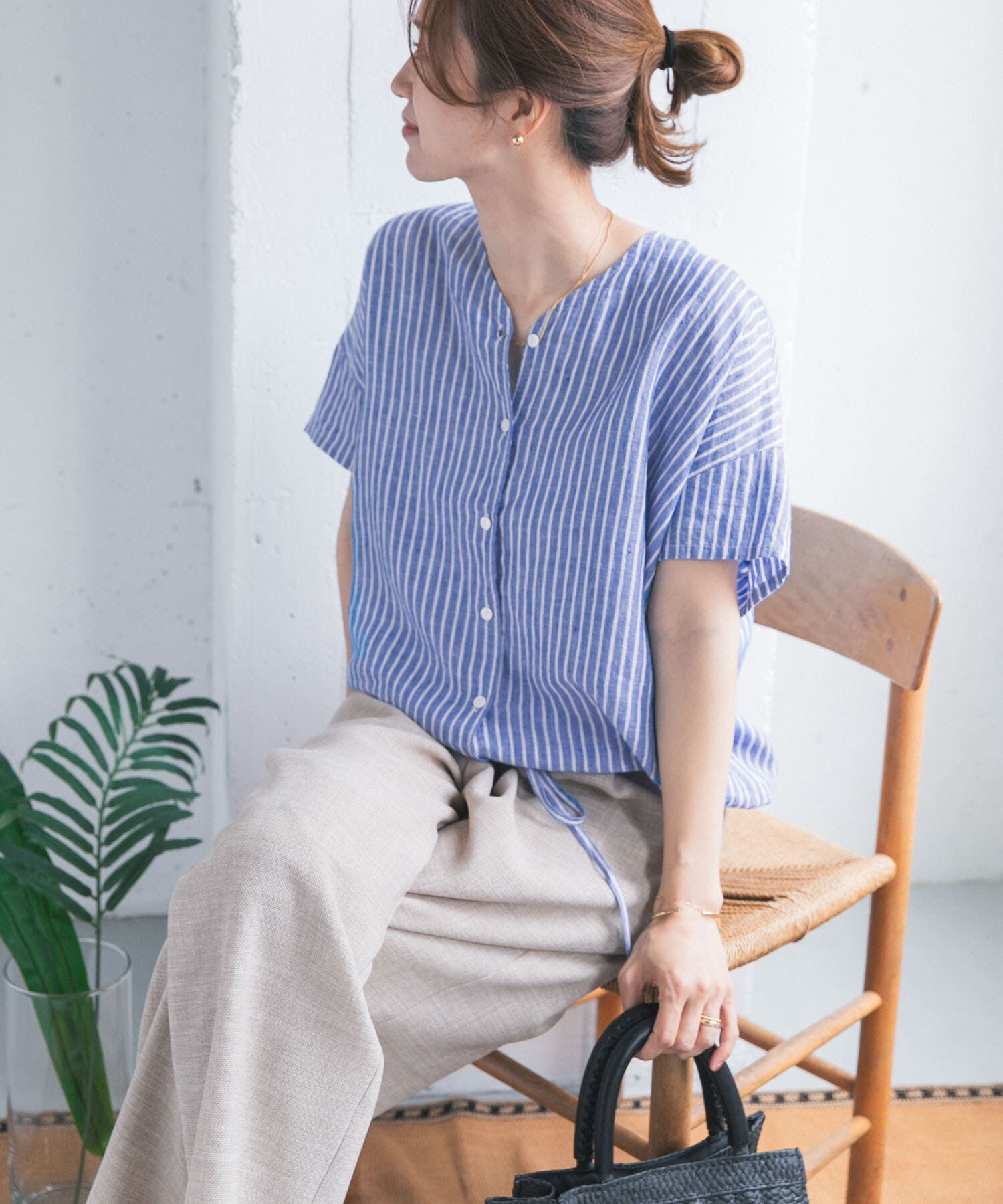 URBAN RESEARCH DOORS「リネンフレンチスリーブドロストブラウス」|シャツ・ブラウス|