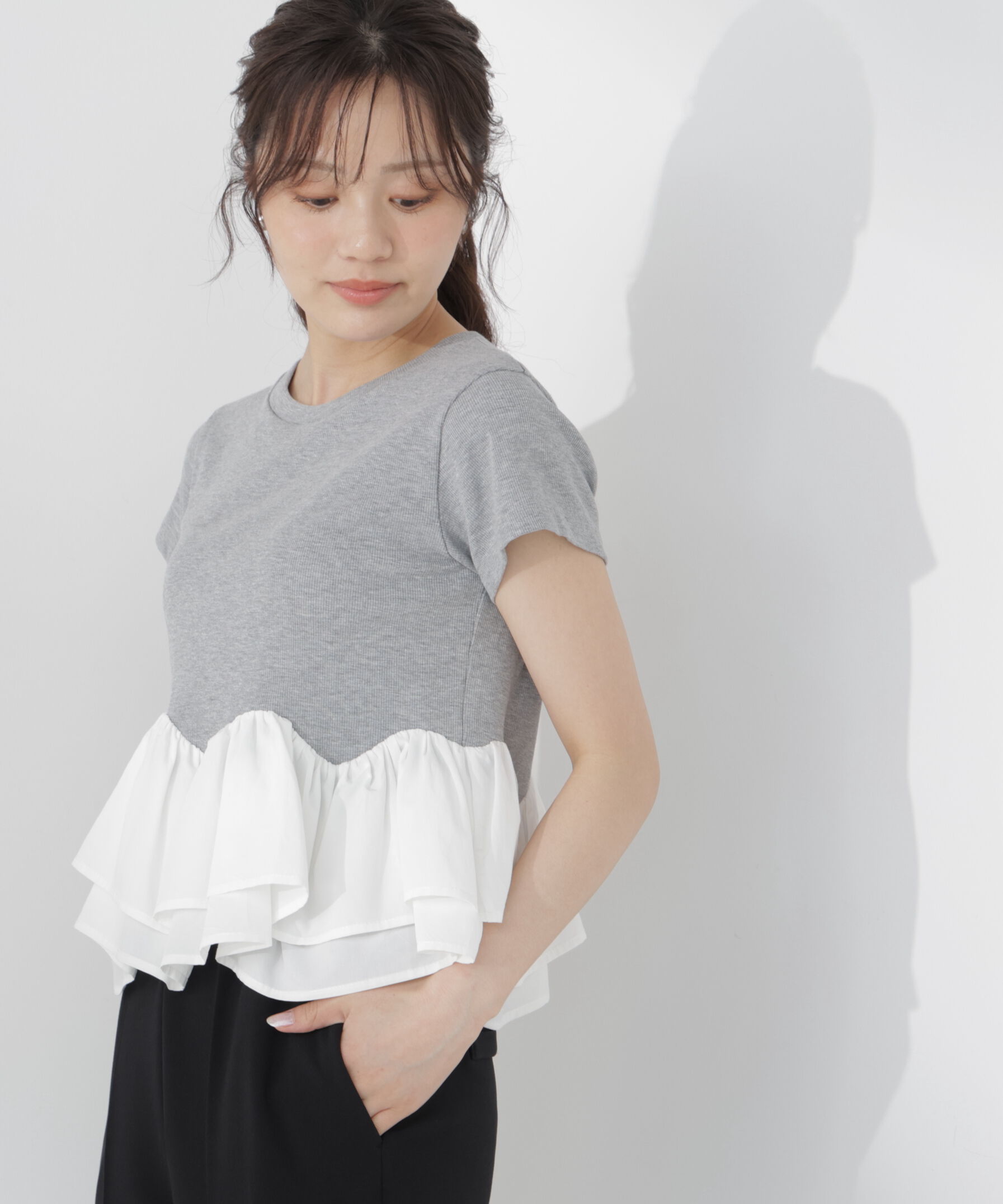 PROPORTION BODY DRESSING「〈a/mie〉ホイップフリルTシャツ」|Tシャツ・カットソー|トップグレー 1
