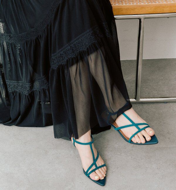  「【レディライクな印象に】ポインテッドラインサンダル」|サンダル|