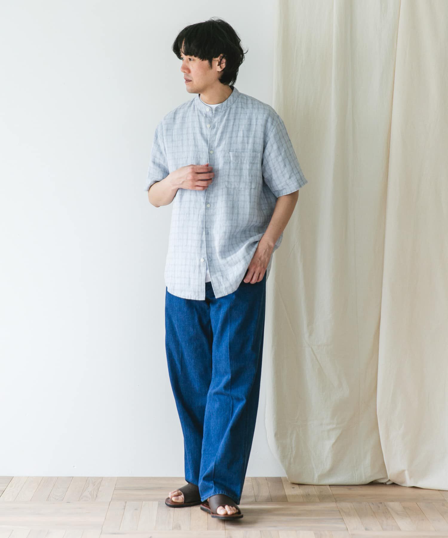URBAN RESEARCH DOORS「『XLｻｲｽﾞ/WEB限定』ｼﾙｹｯﾄﾘﾈﾝ ﾊﾞﾝﾄﾞｶﾗｰｼｮｰﾄｽﾘｰ」|シャツ・ブラウス|