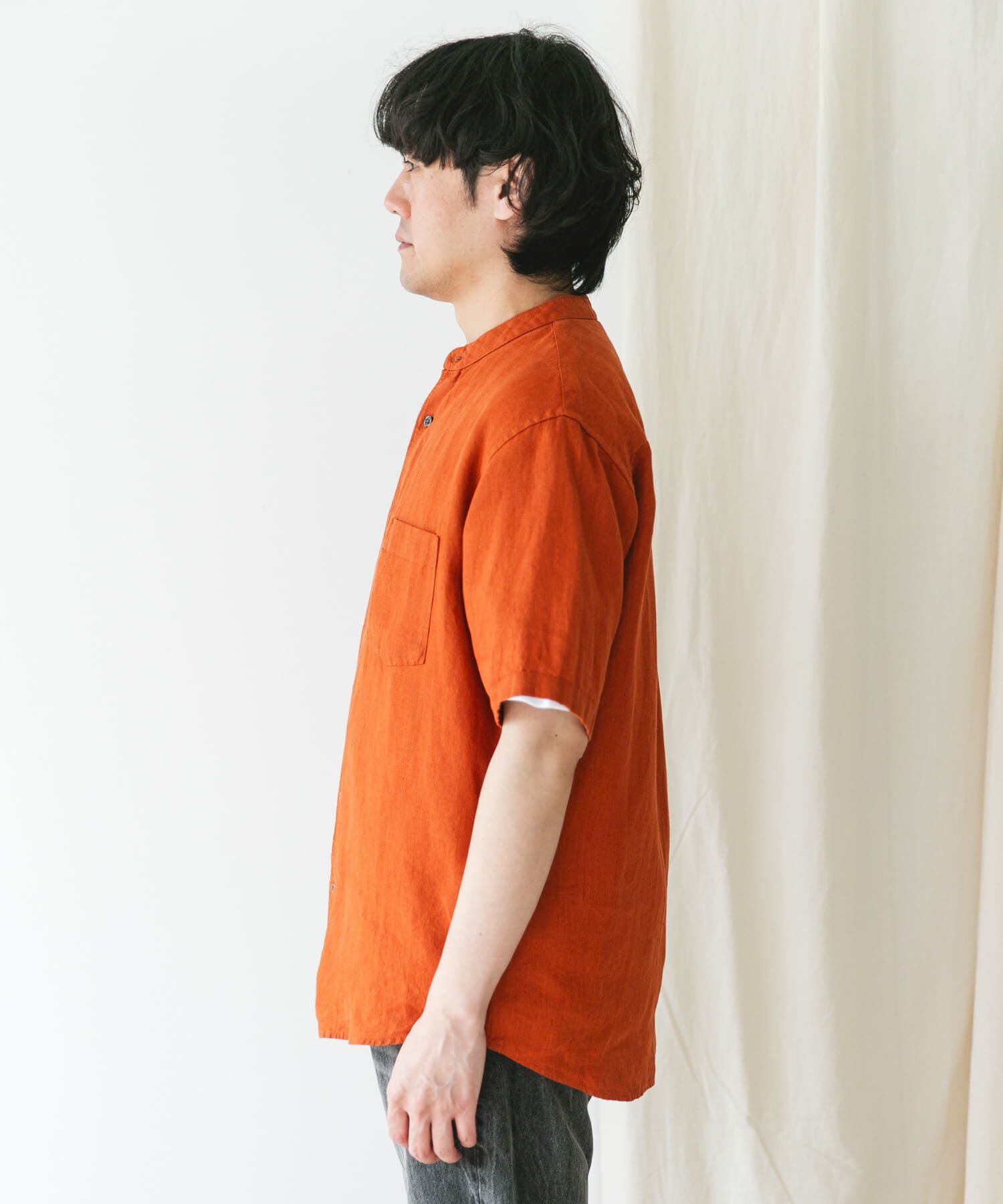 URBAN RESEARCH DOORS「『XLｻｲｽﾞ/WEB限定』ｼﾙｹｯﾄﾘﾈﾝ ﾊﾞﾝﾄﾞｶﾗｰｼｮｰﾄｽﾘｰ」|シャツ・ブラウス|