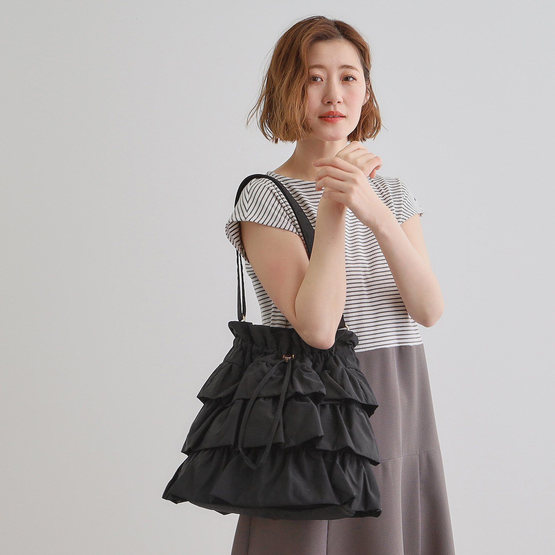 grove「【晴れの日も雨の日も】撥水ティアードドロストショルダー」|ショルダー・メッセンジャー|