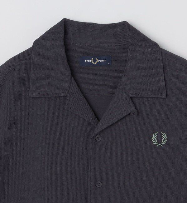 SHIPS「〈追加予約受付中〉【SHIPS別注】FRED PERRY: ワンポイント ロゴ ピケ オープンカラーシャツ」|シャツ・ブラウス|