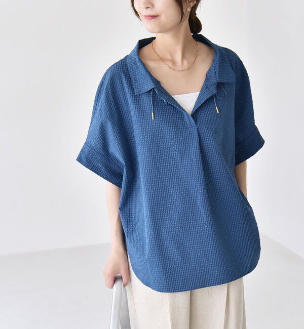 quaranciel「《予約》quaranciel:〈手洗い可能〉サッカー ドロストカラー スキッパー シャツ ブラウス」|シャツ・ブラウス|