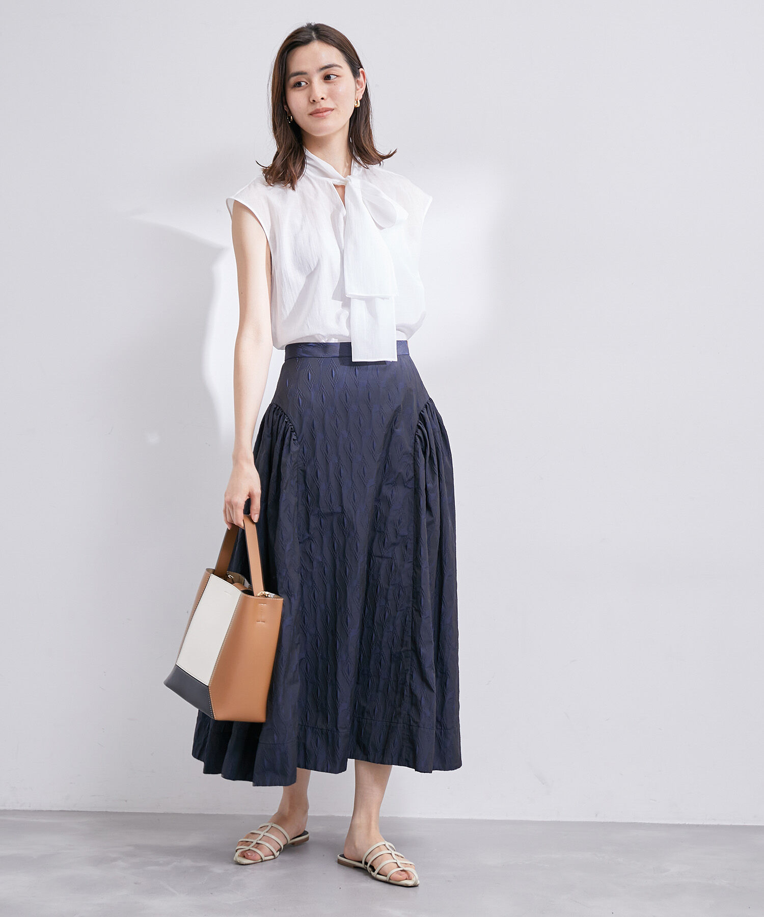 ROPE「【雑誌掲載】【洗える】前後2WAYフレンチスリーブボウタイブラウス/セットアップ対応」|シャツ・ブラウス|