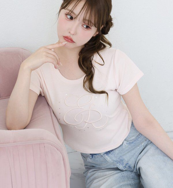  「ビジュー付きロゴ刺繍Tee」|プルオーバー|