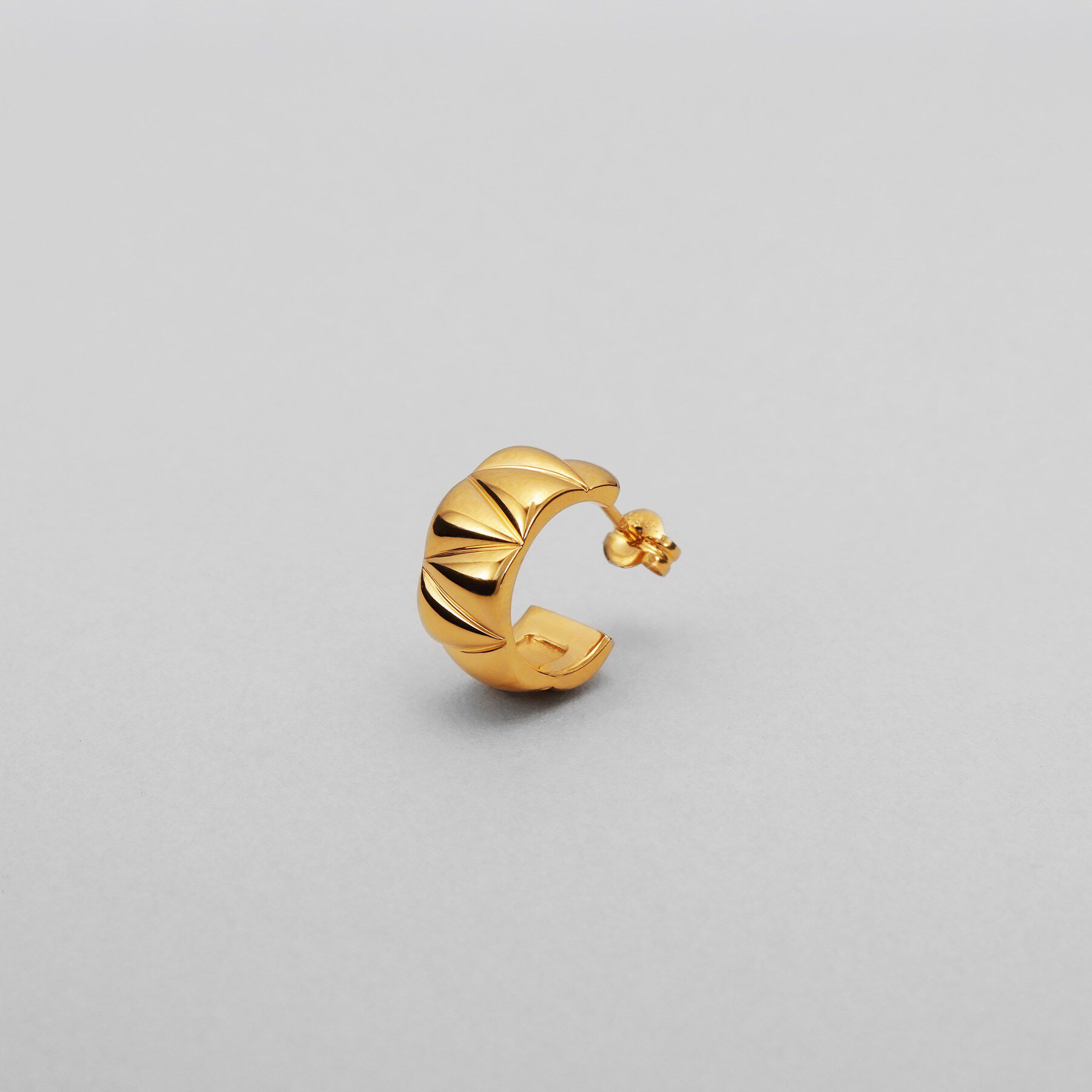 COCOSHNIK ONKITSCH「シルバー キルトフープピアス GP」|ピアス|
