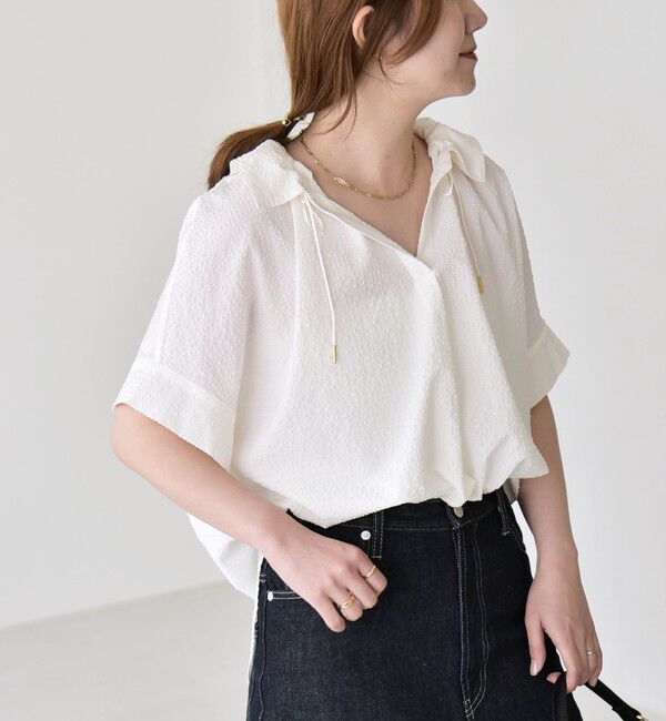quaranciel「《予約》quaranciel:〈手洗い可能〉サッカー ドロストカラー スキッパー シャツ ブラウス」|シャツ・ブラウス|オフホワイト