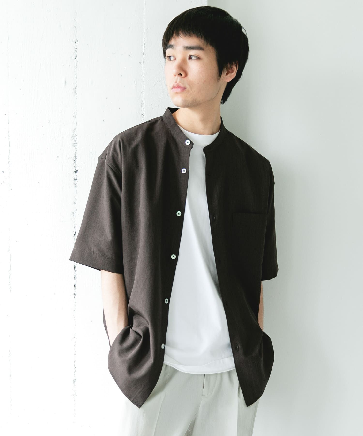 URBAN RESEARCH DOORS「『吸水速乾』セオアルファバンドカラーショートスリーブシャツ」|シャツ・ブラウス|