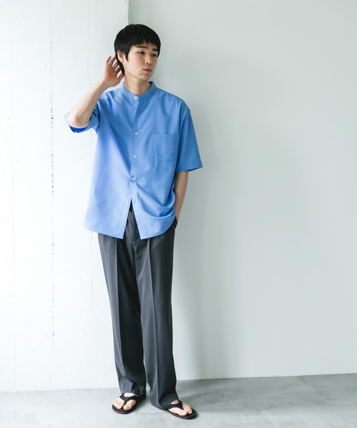 URBAN RESEARCH DOORS「『吸水速乾』セオアルファバンドカラーショートスリーブシャツ」|シャツ・ブラウス|