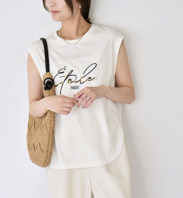 quaranciel「《予約》quaranciel:〈洗濯機可能〉スパンコール ロゴ 刺繍 フレンチスリーブ TEE」|Tシャツ・カットソー|