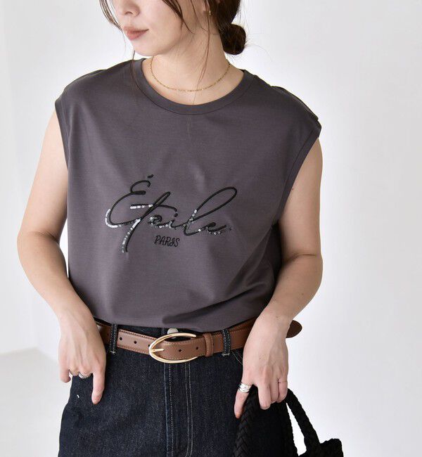 quaranciel「《予約》quaranciel:〈洗濯機可能〉スパンコール ロゴ 刺繍 フレンチスリーブ TEE」|Tシャツ・カットソー|