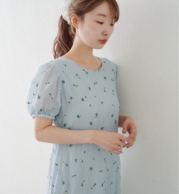  「【2サイズ展開/低身長サイズ】フラワーパフワンピース」|ワンピース|サックスブルー