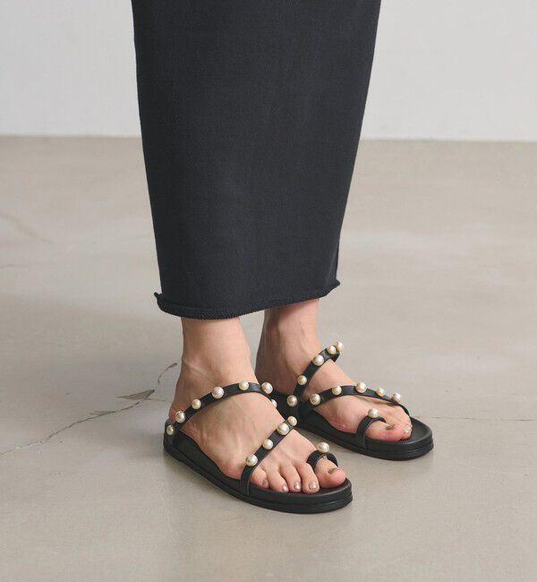 UNITED ARROWS「イミテーションパール トングサンダル」|サンダル|BLACK