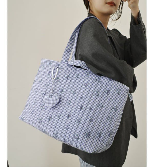 SLOBE IENA「《WEB限定/追加3予約》Margaux Dereume &times; SLOBE キルティングトートバッグ」|トートバッグ|サックスブルー B