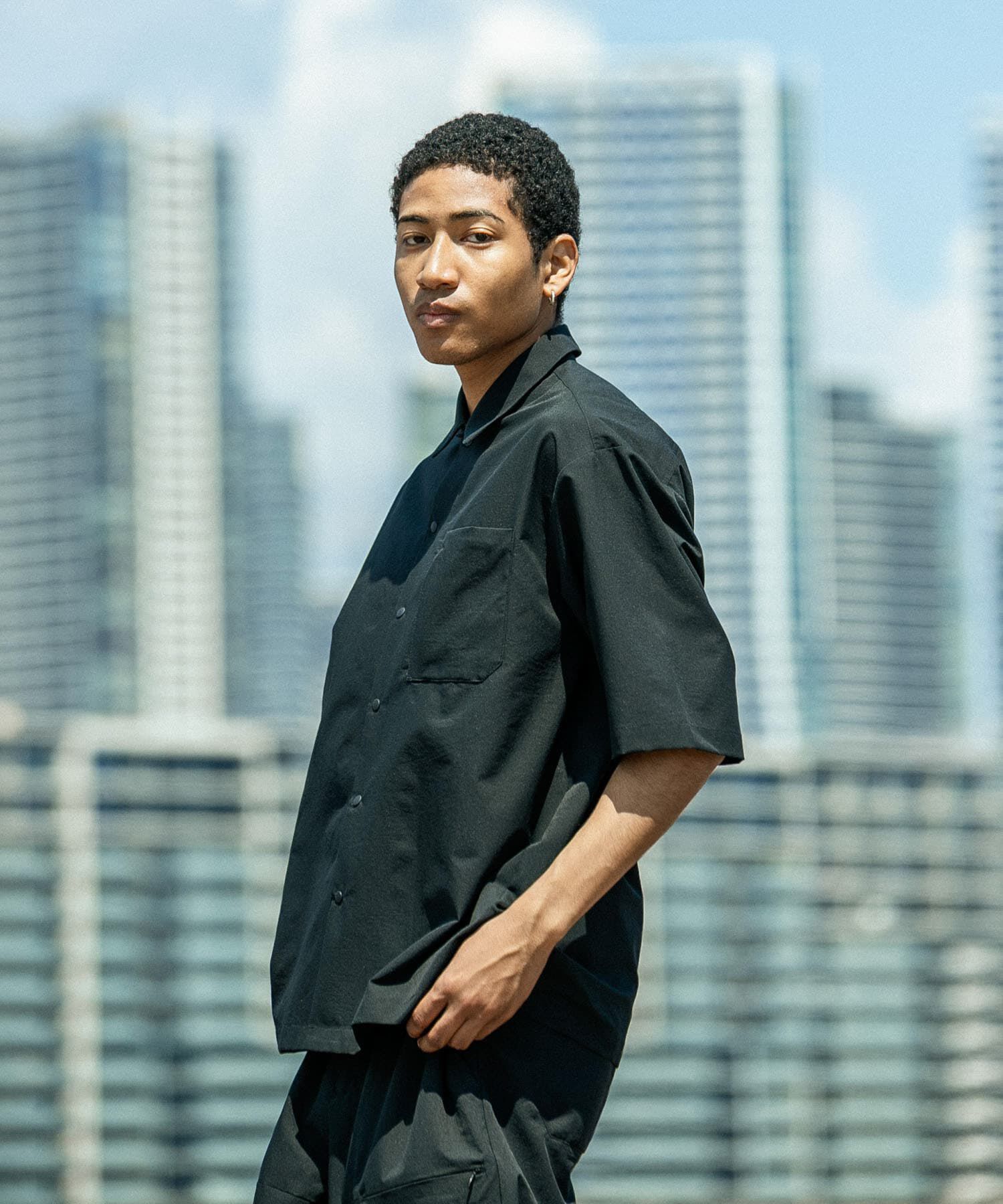 URBAN RESEARCH「『洗濯可/防シワ/撥水』COOL DOTS SHORT-SLEEVE SHIRTS」|シャツ・ブラウス|