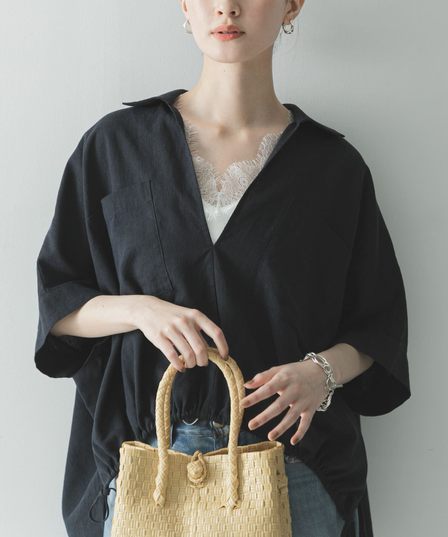 URBAN RESEARCH「ラミーレーヨンハーフスリーブギャザーヘムシャツ」|シャツ・ブラウス|