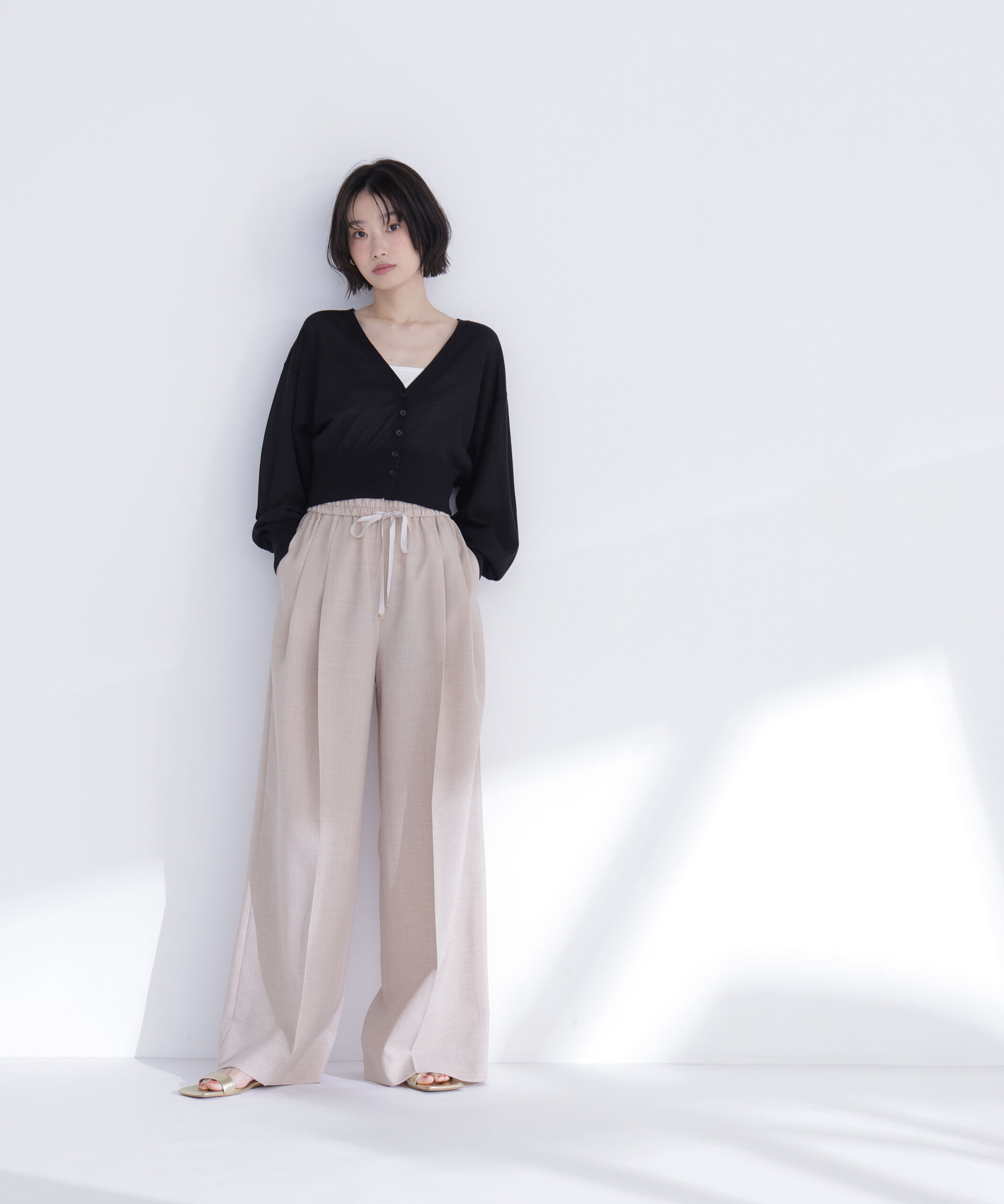  「〈ちょうど、いい服〉さらりと、涼しげ麻混カーディガン」|ニット・セーター|