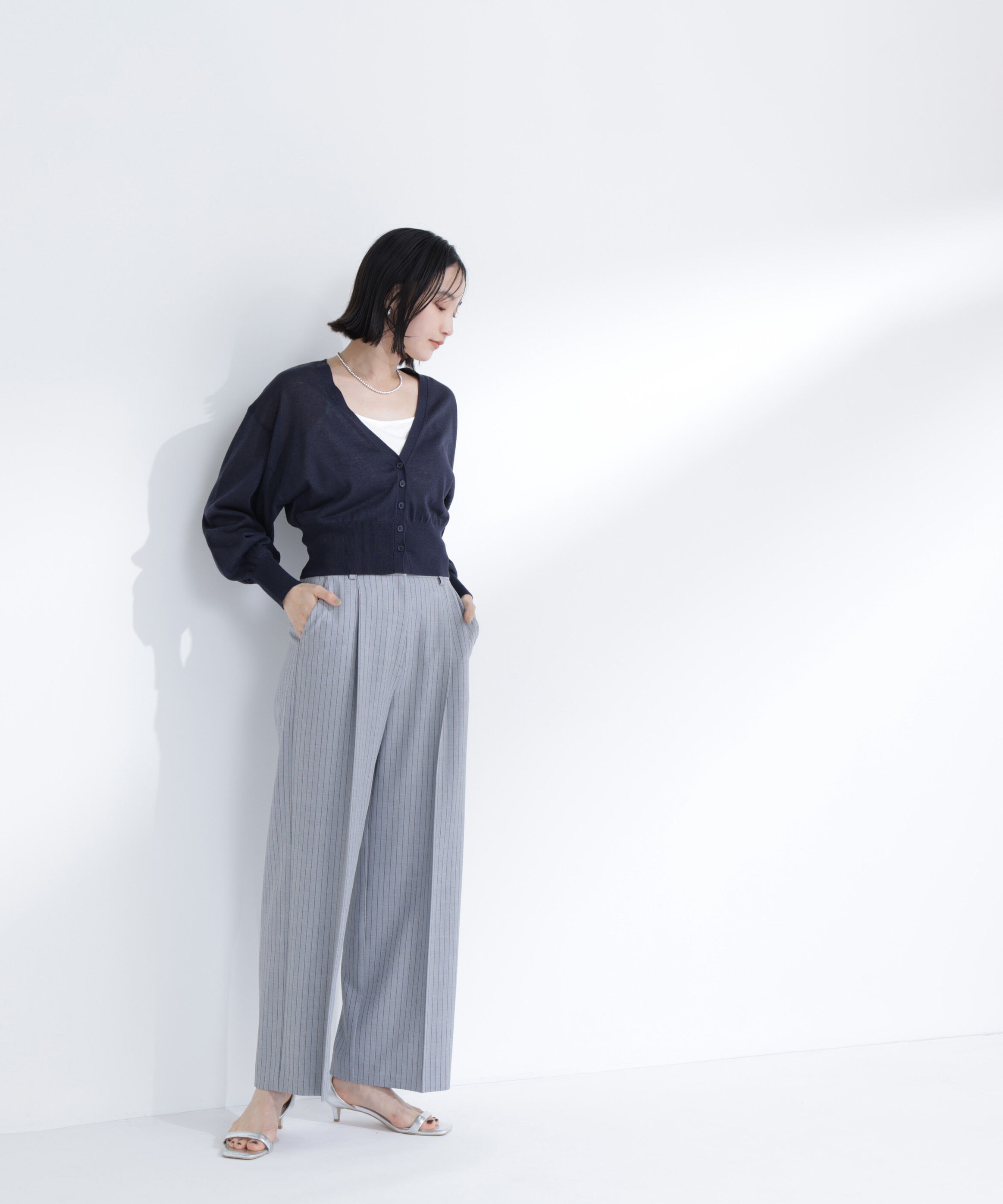  「〈ちょうど、いい服〉さらりと、涼しげ麻混カーディガン」|ニット・セーター|