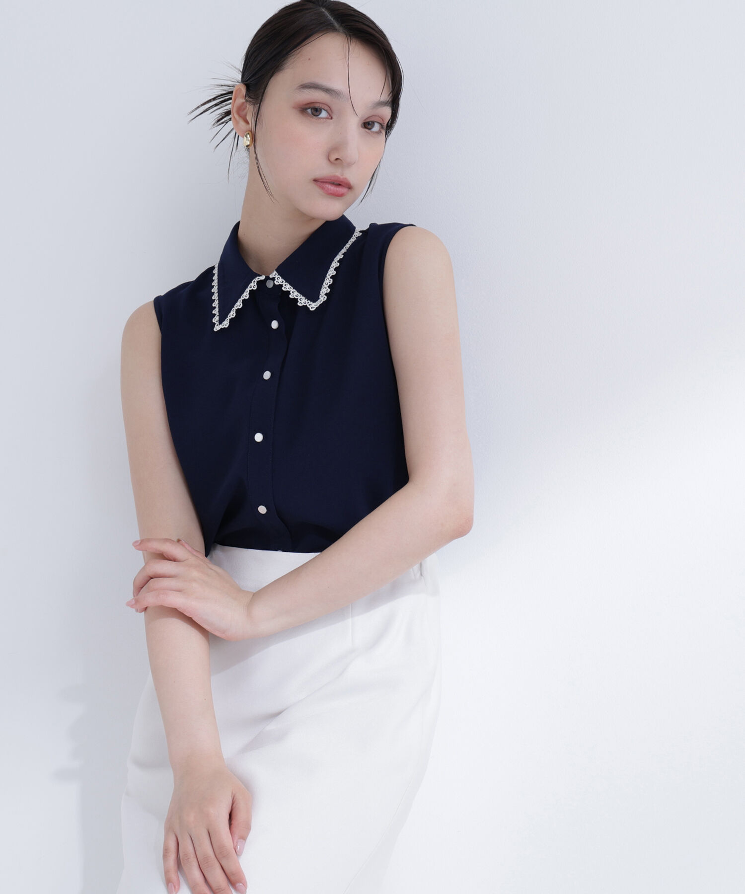  「〈山本里菜さんコラボ〉レーストリミングカラーブラウス」|シャツ・ブラウス|ネイビー2