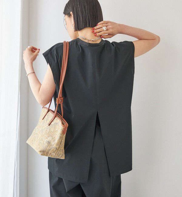 SHIPS for women「【SHIPS別注】TAION: 〈UVカット/接触冷感/吸水速乾〉バック スリット TEE」|Tシャツ・カットソー|ブラック