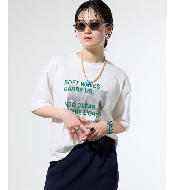 IENA「《WEB限定/追加予約》コットンフォトプリント ロゴTシャツ」|Tシャツ・カットソー|