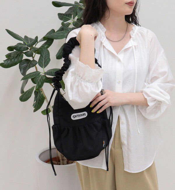 fredy emue「【OUTDOOR PRODUCTS】 エッグフォルムギャザーハンドルバッグ」|ショルダー・メッセンジャー|