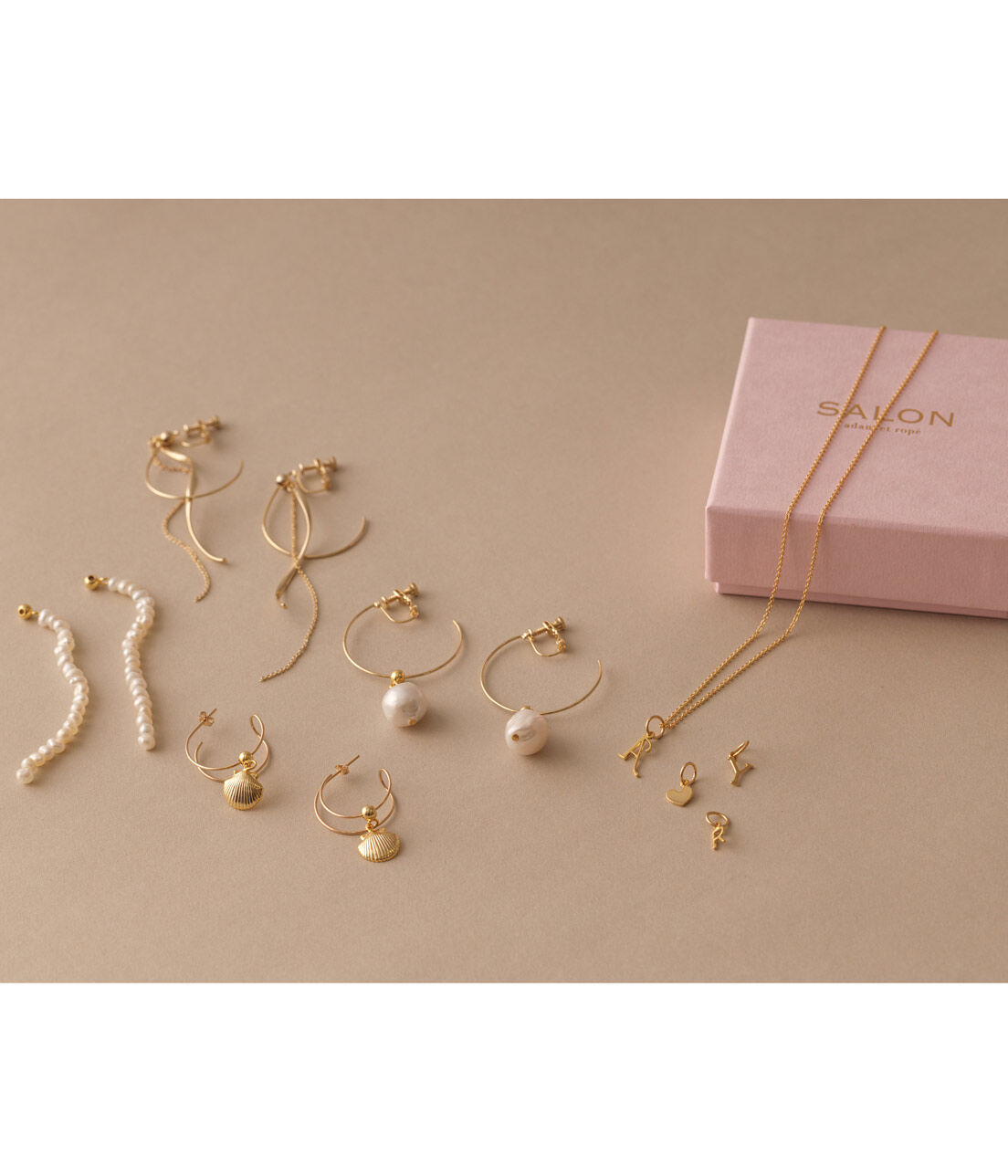 SALON adam et rope'「【SALONオリジナルBOX付き】14KGFツイストフープピアス」|ピアス|