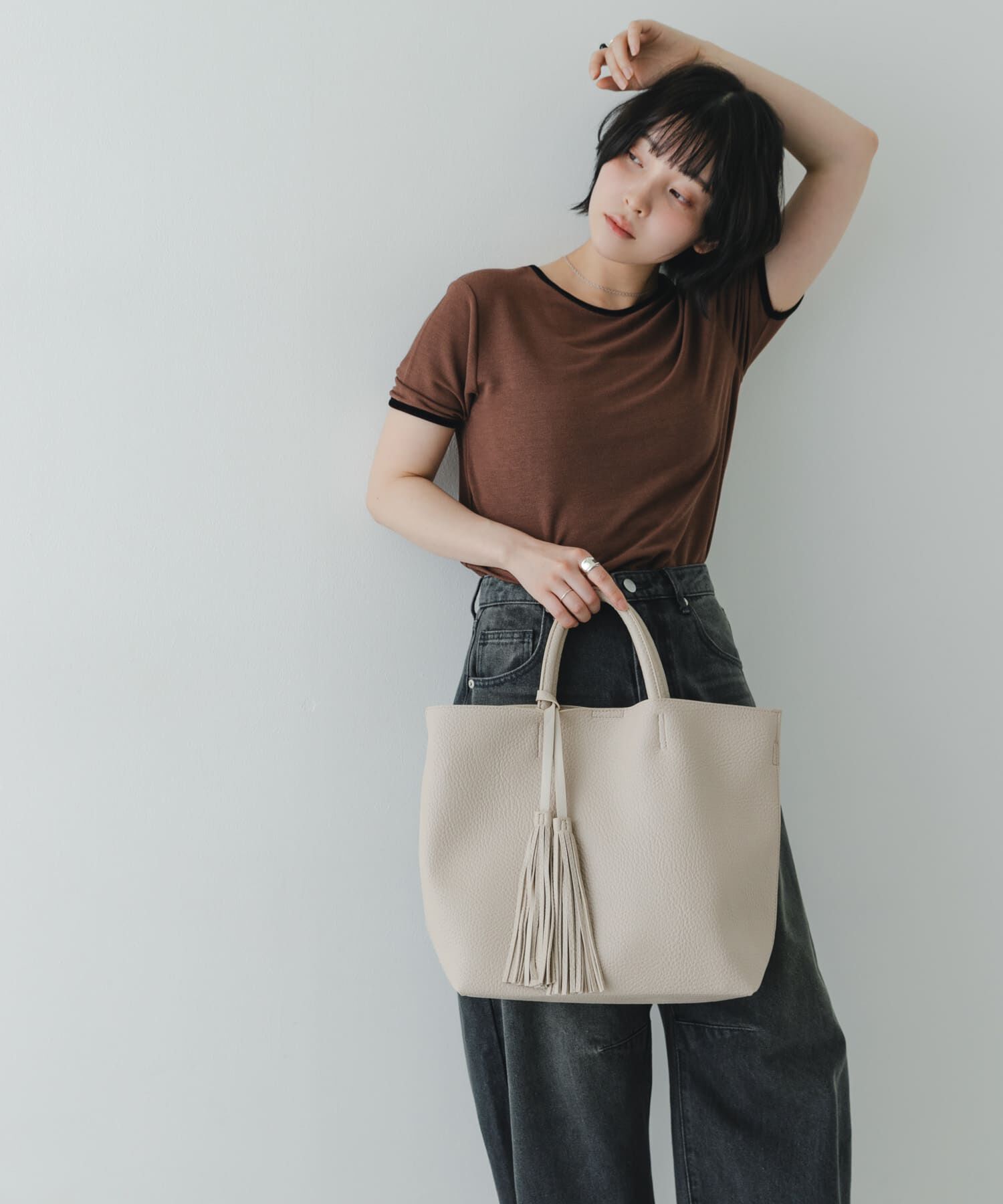 RODE SKO「『Mサイズ』タッセル軽量2WAYシンプルトートバッグ」|トートバッグ|ホワイト系その他
