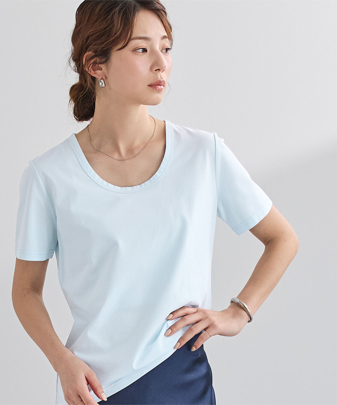 ur's「【接触冷感】エコUネックTシャツ」|Tシャツ・カットソー|ライトブルー
