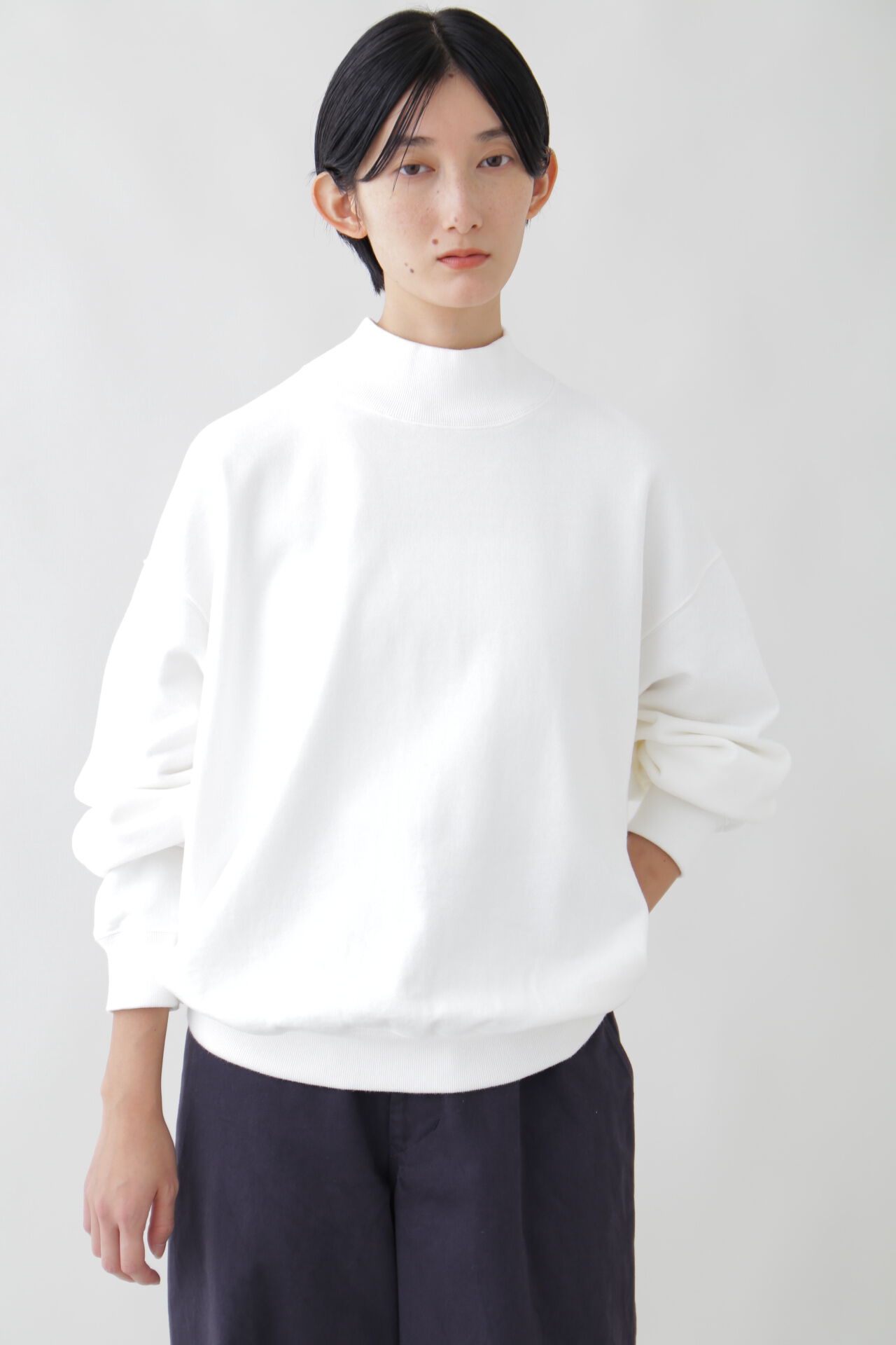 YLEVE 「Ｙ / ORGANIC COTTON BLEND HEAVY WEIGHT FLEECE TURTLE NECK」|Tシャツ・カットソー|ホワイト