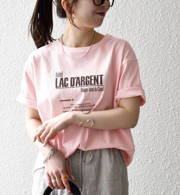 SHIPS any「《一部追加予約》【SHIPS any別注】La Hutte:〈洗濯機可能〉デザイン ロゴ プリント TEE 26SS」|Tシャツ・カットソー|