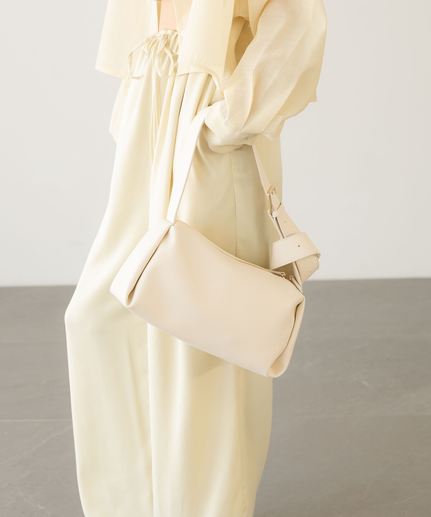 LOWRYS FARM「タックスクエアショルダーＢＡＧ」|ショルダー・メッセンジャー|NTL