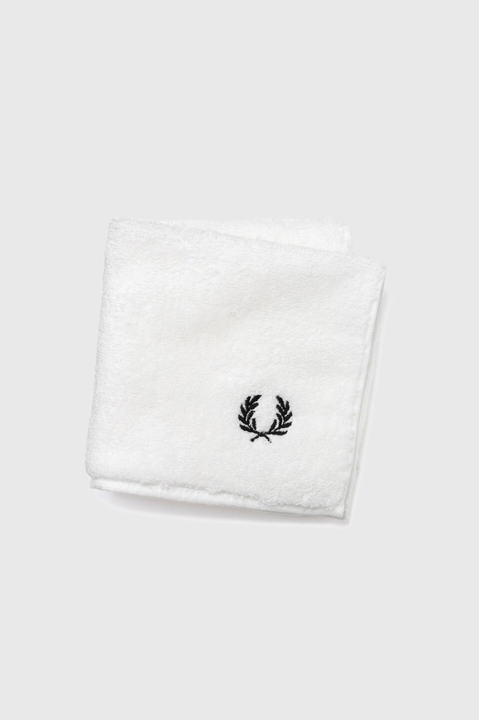 FRED PERRY 「Towel Handkerchief／タオルハンカチ」|ハンカチ|WHITE