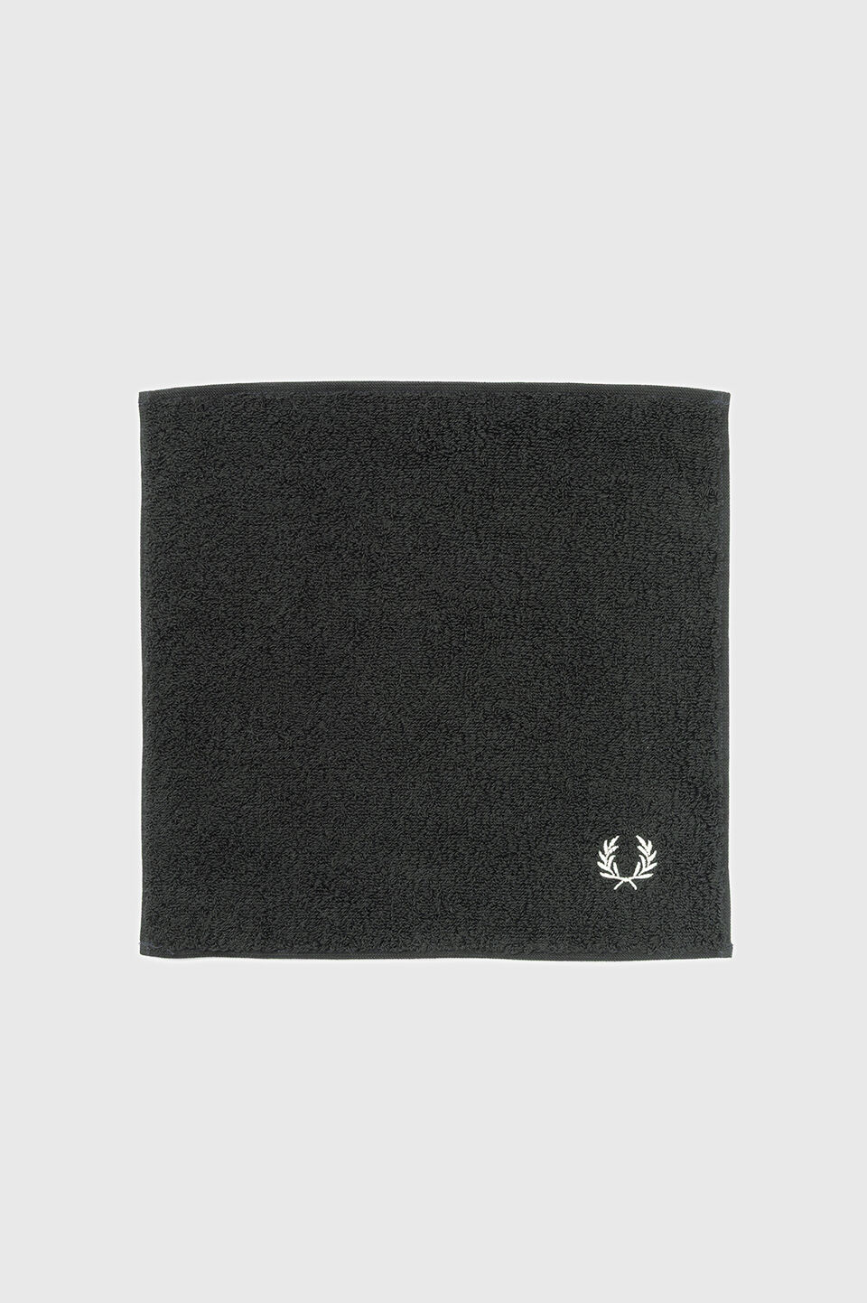 FRED PERRY 「Towel Handkerchief／タオルハンカチ」|ハンカチ|NIGHTGREEN