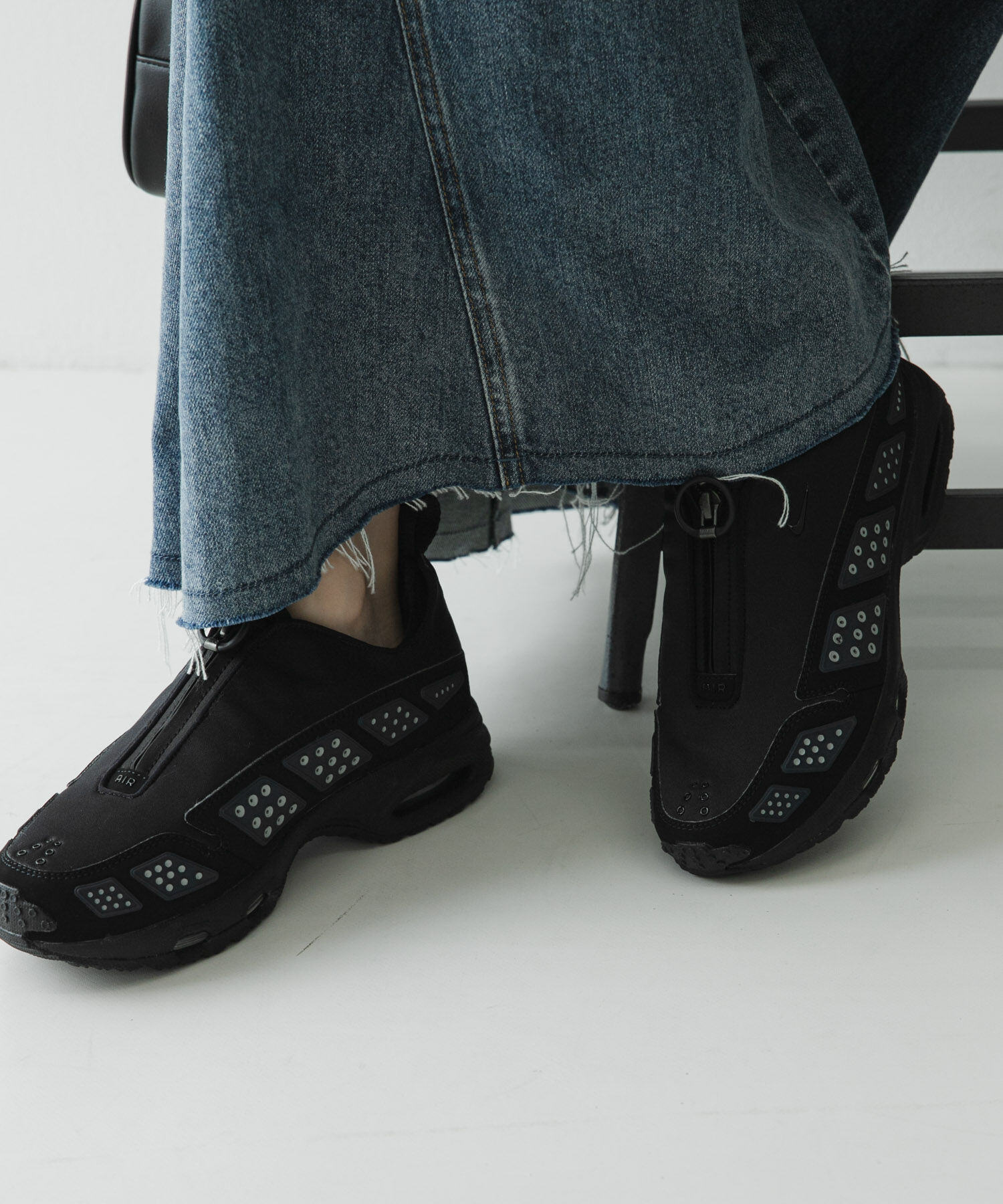 URBAN RESEARCH「NIKE　AIR MAX SNDR」|スニーカー|ブラック系その他