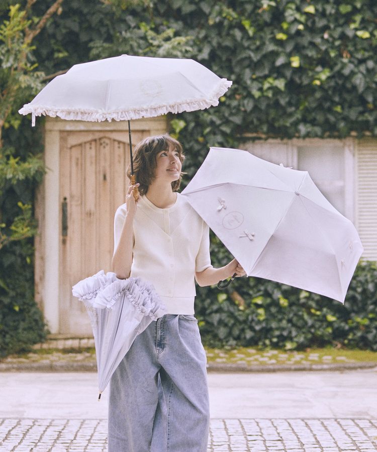 Maison de FLEUR「【晴雨兼用/UVカット率100％生地使用/UPF50+】遮光&UV CUT リボン折りたたみ傘」|傘|