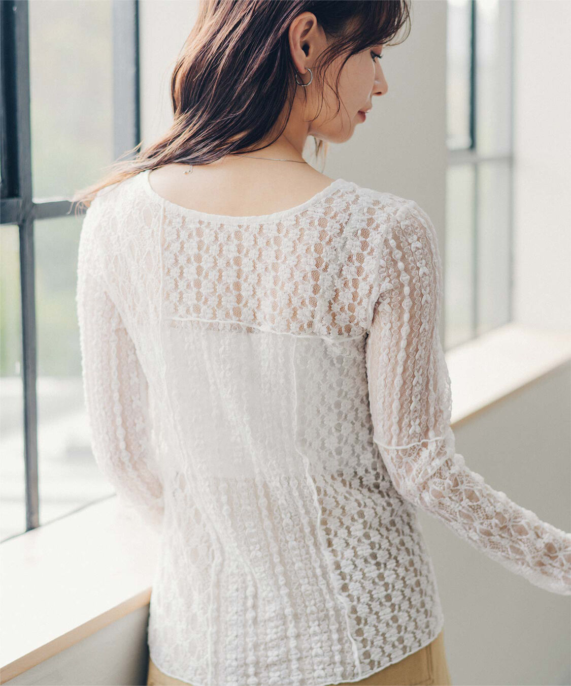 titivate「【赤埴奈津子さんコラボアイテム】前後2way切替デザインレーストップス」|Tシャツ・カットソー|