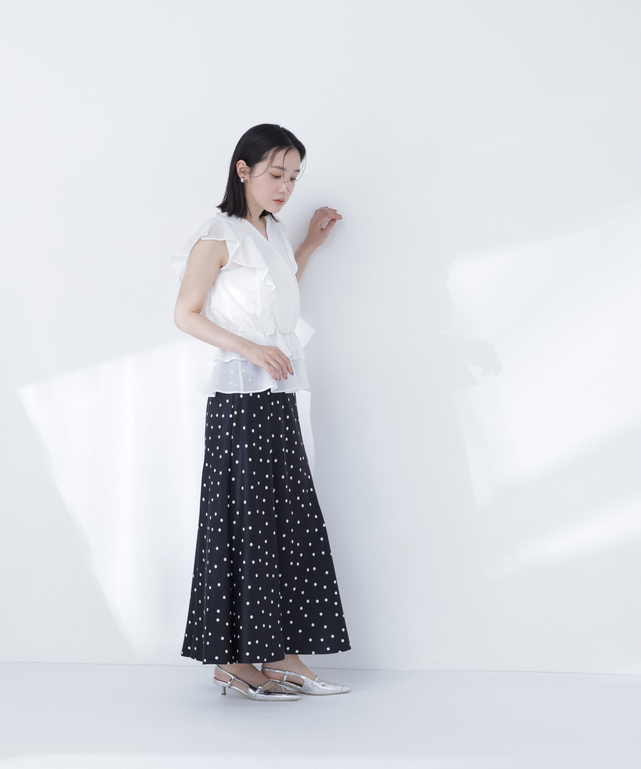  「〈山本里菜さんコラボ〉ラッフル楊柳ペプラムブラウス」|シャツ・ブラウス|