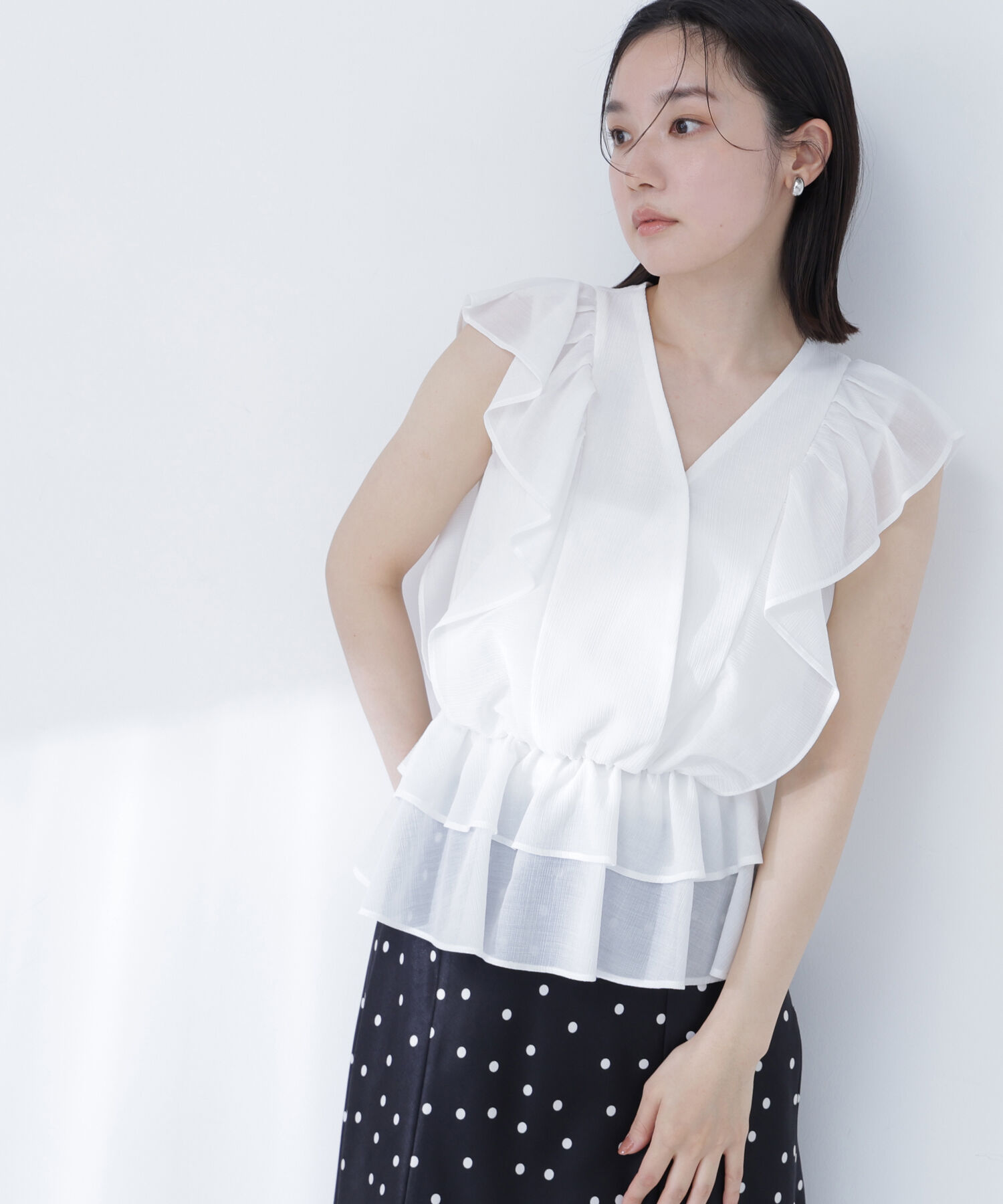  「〈山本里菜さんコラボ〉ラッフル楊柳ペプラムブラウス」|シャツ・ブラウス|
