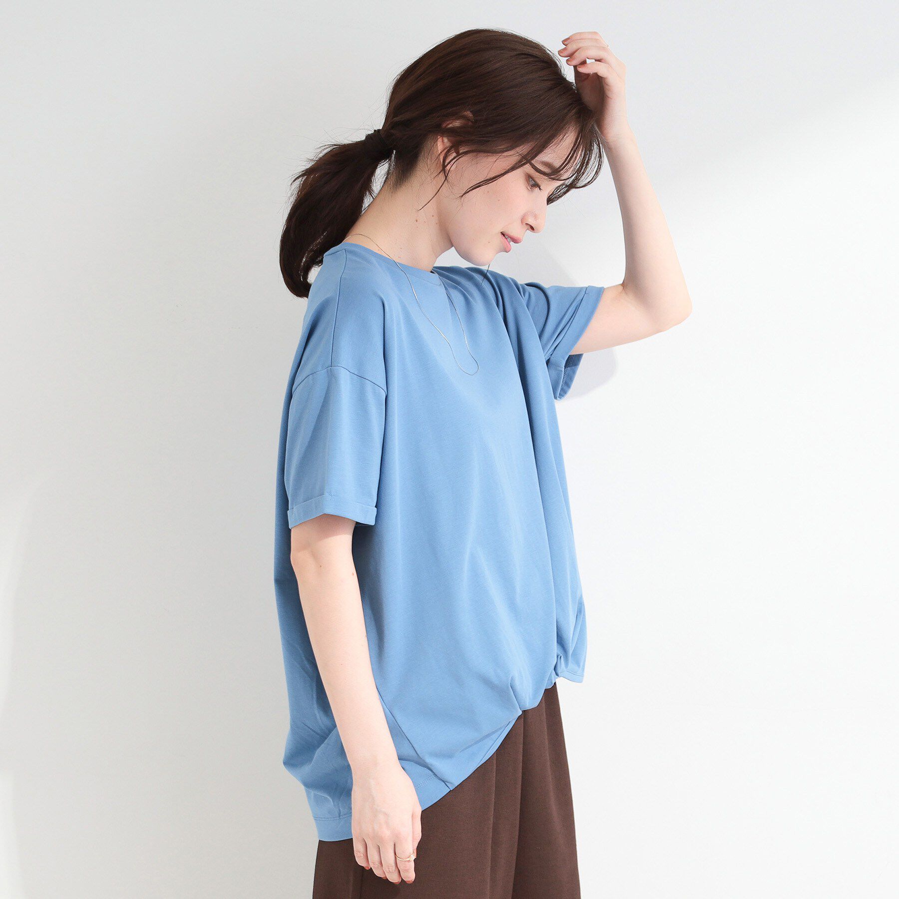 SHOO･LA･RUE「【ひんやり/S-LL】インせず決まる フロントタックデザインTシャツ」|Tシャツ・カットソー|