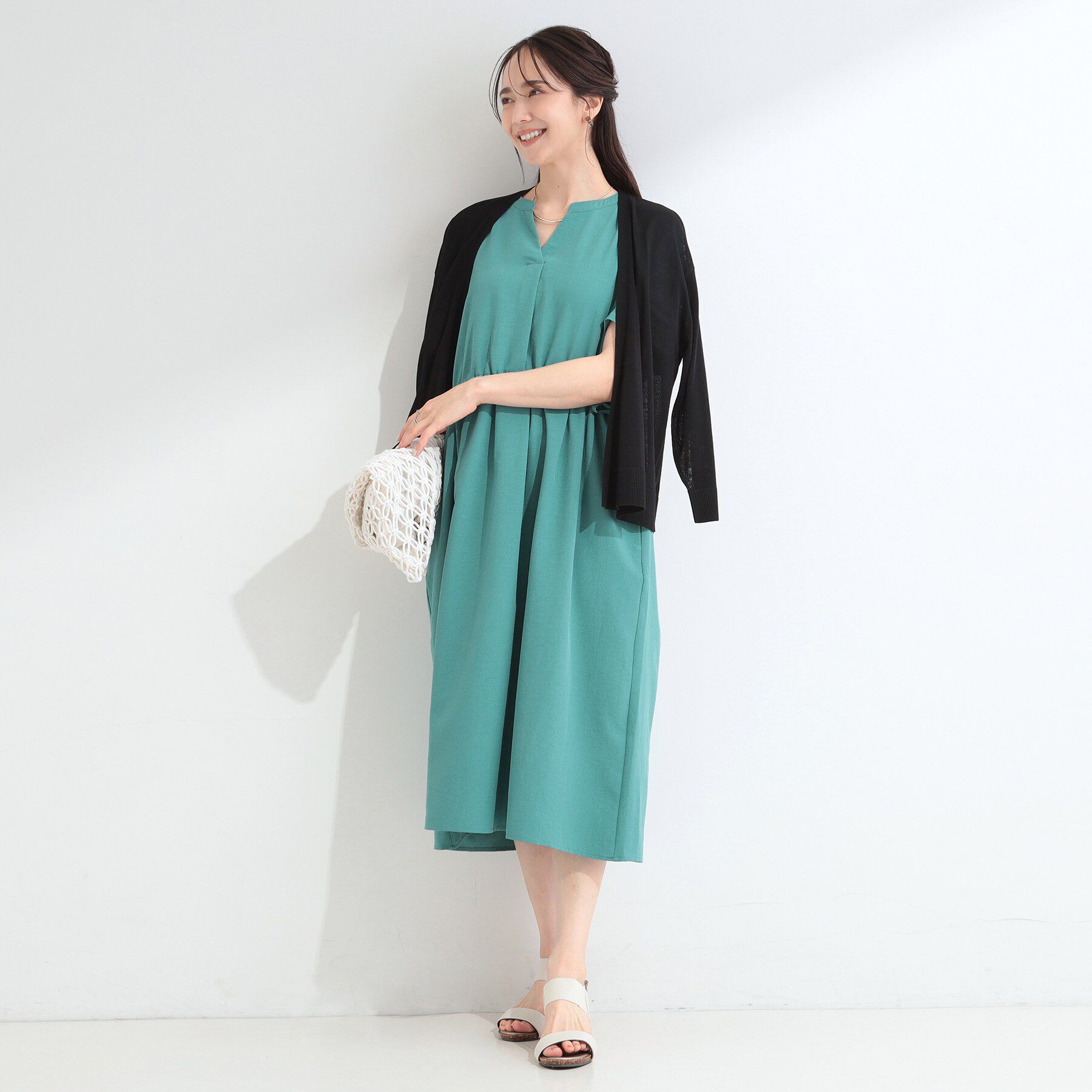 SHOO･LA･RUE「【洗濯機可/体型カバー】ウエストシャーリングでお腹周りが気にならない 麻調スキッパー脇リボンワンピー」|ワンピース|