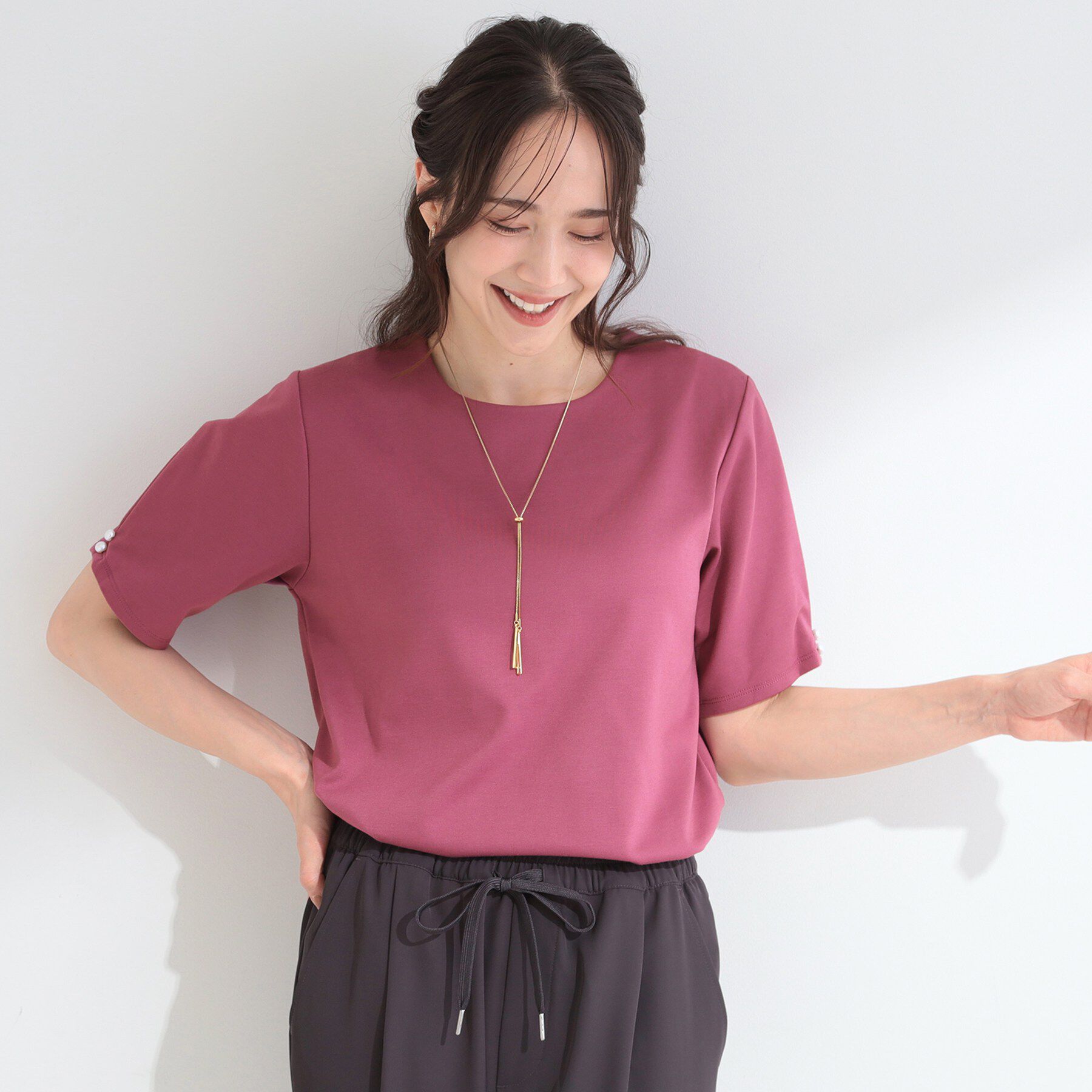 SHOO･LA･RUE「【2点セット/洗濯機可/S-LL】お袖パールがアクセント ネックレス付きトップス」|Tシャツ・カットソー|