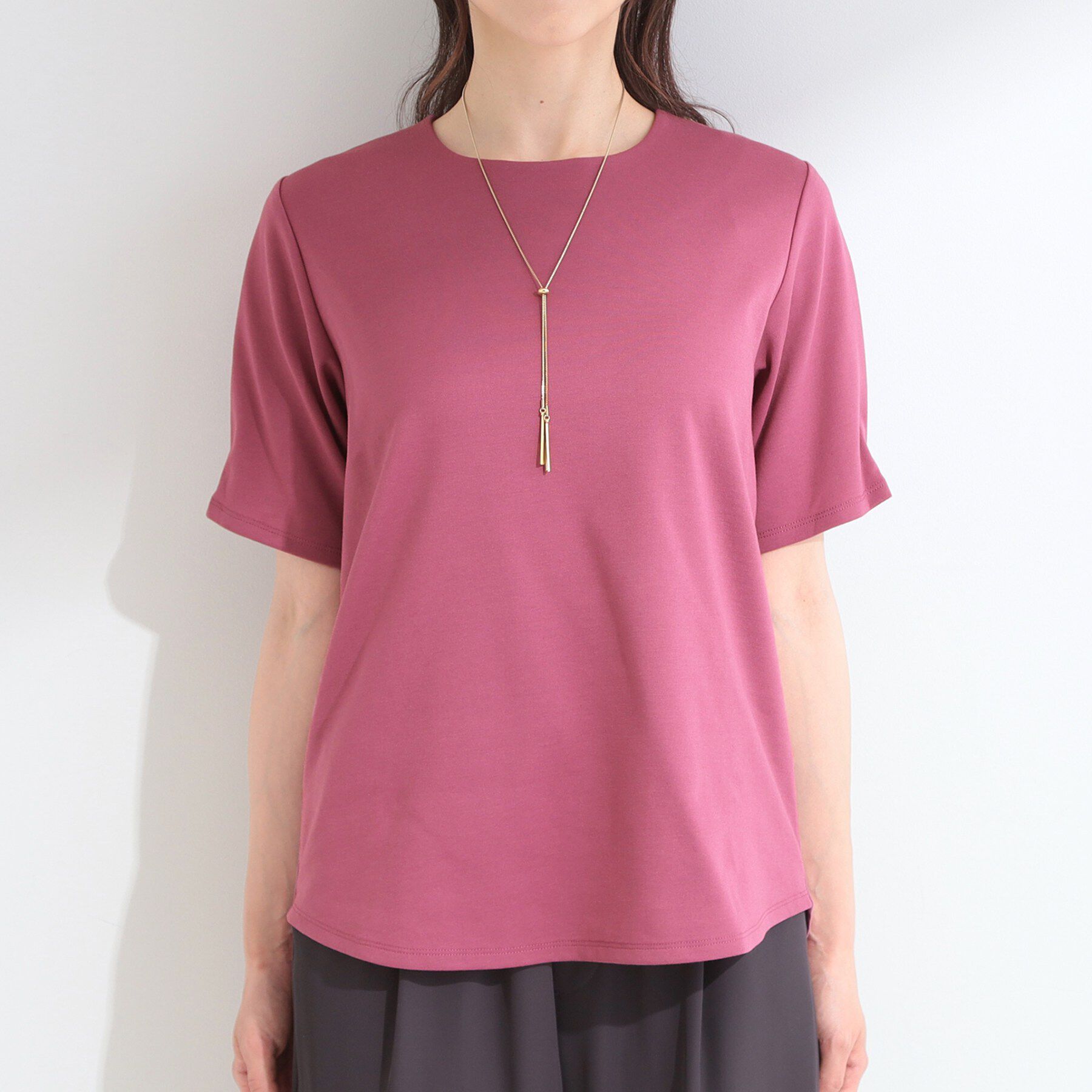 SHOO･LA･RUE「【2点セット/洗濯機可/S-LL】お袖パールがアクセント ネックレス付きトップス」|Tシャツ・カットソー|