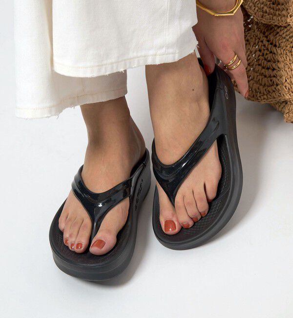 UNITED ARROWS green label relaxing「＜OOFOS＞OOmega サンダル / ウーメガ」|サンダル|BLACK