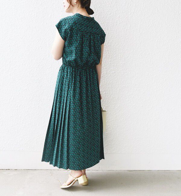 SHIPS for women「《一部予約》【WEB限定】〈洗濯機可能〉ドット 花柄 サイド プリーツ フレンチスリーブ ワンピース」|ワンピース|